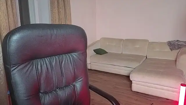 Wane Witch online show from October 19, 2025, 5:57 pm