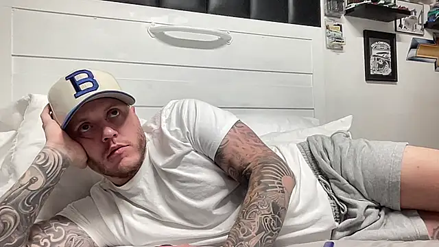 Snapshot of Thegreatwhitepipe chatting on September 16, 2025, 9:32 am Thegreatwhitepipe online show from September 16, 2025, 9:32 am