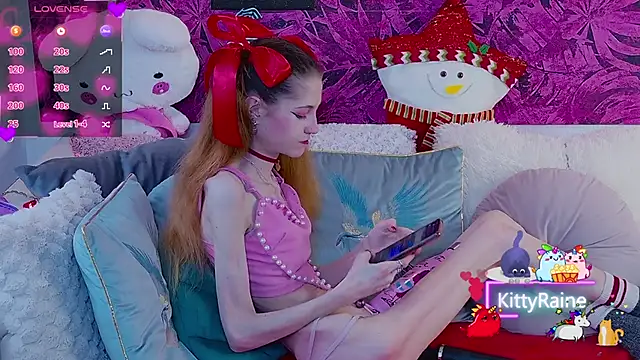 Snapshot of KittyRaine chatting on December 19, 2025, 1:07 pm KittyRaine online show from December 19, 2025, 1:07 pm