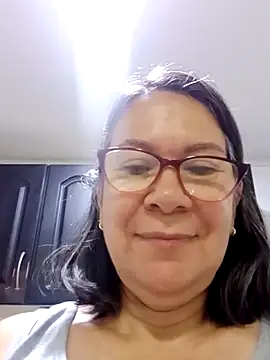 victoria wayne online show from October 27, 2025, 9:57 am