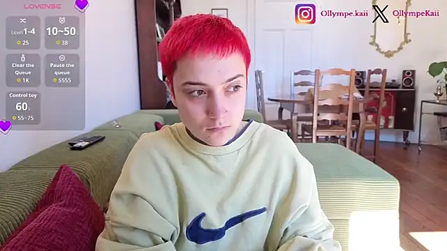 Snapshot of OllympeKaii chatting on April 7, 2026, 1:11 pm OllympeKaii online show from April 7, 2026, 1:11 pm