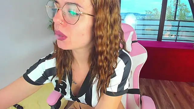 Perfect Moans online show from September 19, 2025, 4:25 am