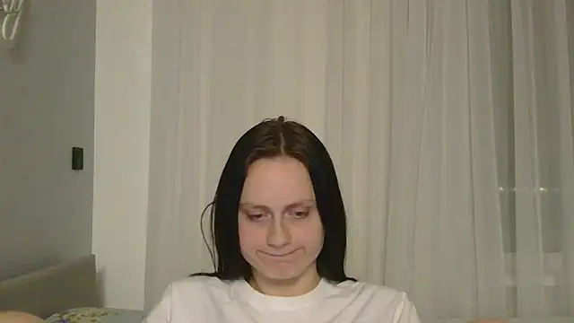 Snapshot of belle_ame chatting on November 20, 2025, 7:35 pm belle ame online show from November 20, 2025, 7:35 pm