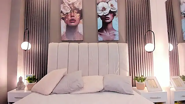 Snapshot of GiannaColling1 chatting on January 12, 2026, 8:03 pm GiannaColling1 online show from January 12, 2026, 8:03 pm