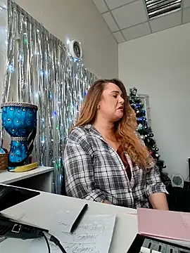 Snapshot of Juicy_PeachLux chatting on January 18, 2026, 7:34 am Juicy PeachLux online show from January 18, 2026, 7:34 am