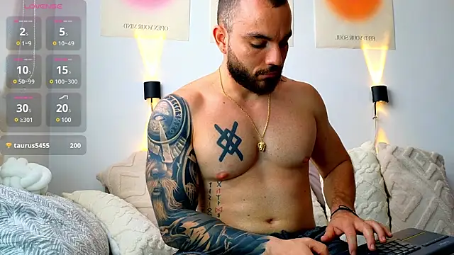 Snapshot of Isaac_Carter chatting on March 9, 2025, 1:48 pm Isaac Carter online show from March 9, 2025, 1:48 pm