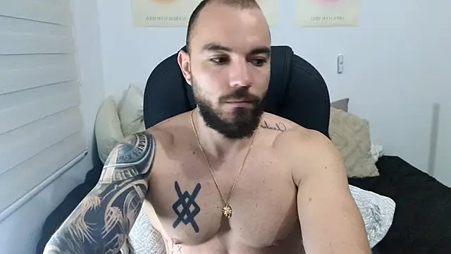 Snapshot of Isaac_Carter chatting on October 30, 2025, 11:00 am Isaac Carter online show from October 30, 2025, 11:00 am