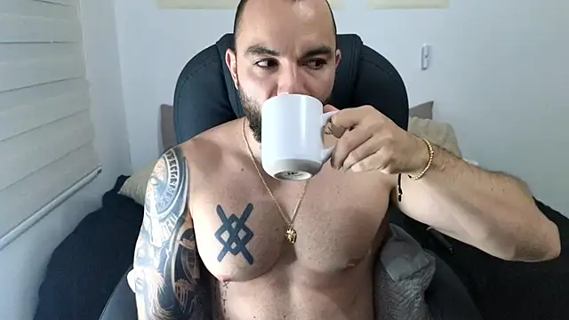 Snapshot of Isaac_Carter chatting on November 2, 2025, 11:01 am Isaac Carter online show from November 2, 2025, 11:01 am