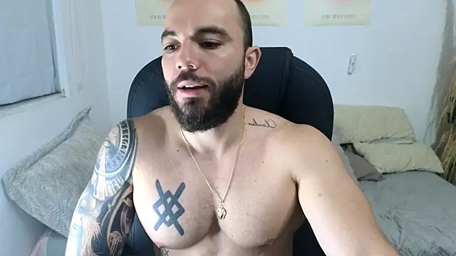 Snapshot of Isaac_Carter chatting on December 4, 2025, 10:13 am Isaac Carter online show from December 4, 2025, 10:13 am