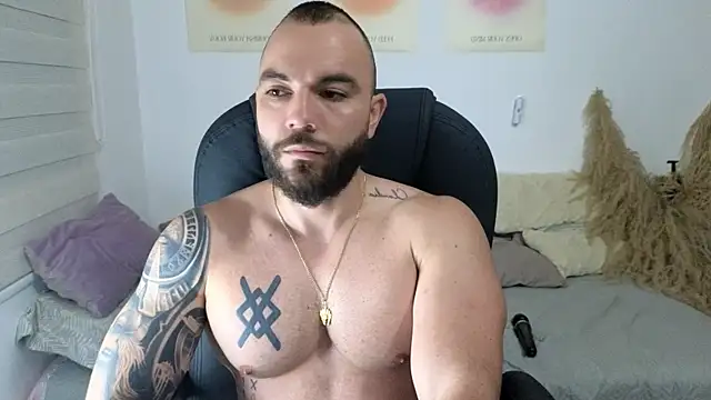 Snapshot of Isaac_Carter chatting on December 16, 2025, 11:15 am Isaac Carter online show from December 16, 2025, 11:15 am