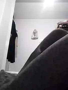 Snapshot of saraaxx1 chatting on November 26, 2025, 10:38 am saraaxx1 online show from November 26, 2025, 10:38 am