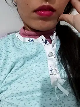 Snapshot of saraaxx1 chatting on February 1, 2026, 2:37 pm saraaxx1 online show from February 1, 2026, 2:37 pm