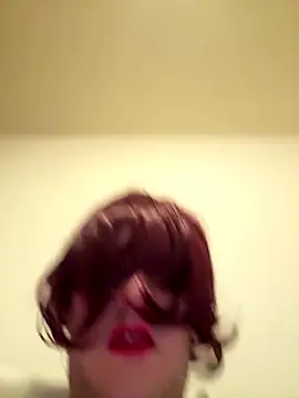 Snapshot of chrisssssss24 chatting on November 22, 2025, 9:03 pm chrisssssss24 online show from November 22, 2025, 9:03 pm