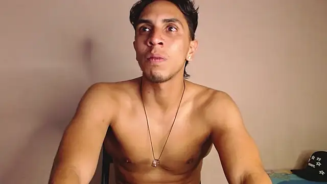 Monkey uchiha777 online show from October 19, 2025, 11:38 pm