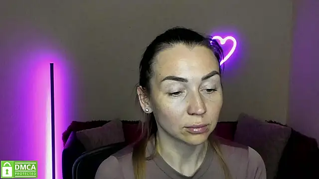 Snapshot of Kiss_julli88I chatting on March 5, 2025, 4:02 pm Kiss julli88I online show from March 5, 2025, 4:02 pm