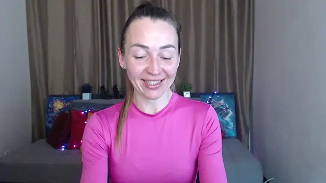 Snapshot of Kiss_julli88I chatting on March 8, 2025, 1:47 pm Kiss julli88I online show from March 8, 2025, 1:47 pm