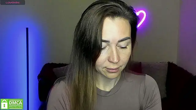 Snapshot of Kiss_julli88I chatting on March 12, 2025, 6:22 pm Kiss julli88I online show from March 12, 2025, 6:22 pm