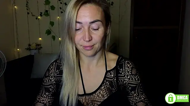 Snapshot of Kiss_julli88I chatting on October 4, 2025, 5:22 pm Kiss julli88I online show from October 4, 2025, 5:22 pm