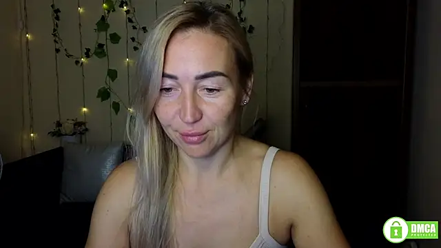 Snapshot of Kiss_julli88I chatting on October 5, 2025, 5:22 pm Kiss julli88I online show from October 5, 2025, 5:22 pm