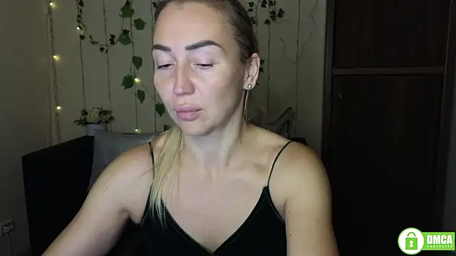 Snapshot of Kiss_julli88I chatting on October 11, 2025, 5:22 pm Kiss julli88I online show from October 11, 2025, 5:22 pm