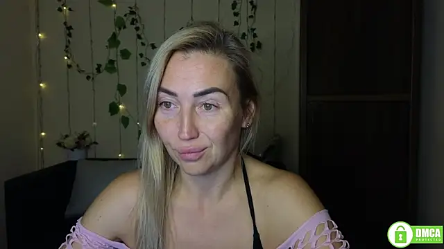 Snapshot of Kiss_julli88I chatting on October 23, 2025, 5:23 pm Kiss julli88I online show from October 23, 2025, 5:23 pm