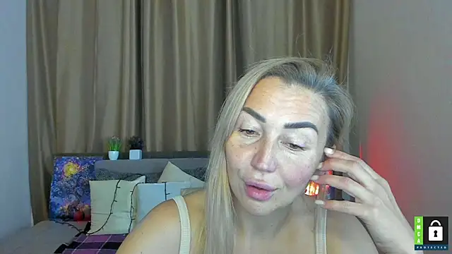 Snapshot of Kiss_julli88I chatting on November 8, 2025, 6:29 pm Kiss julli88I online show from November 8, 2025, 6:29 pm