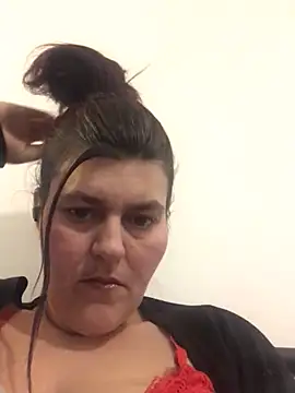 Snapshot of Curvy-Essex-Milf chatting on March 22, 2025, 12:17 am Curvy-Essex-Milf online show from March 22, 2025, 12:17 am