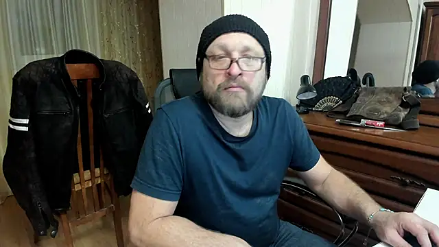 Snapshot of Grandor_M chatting on March 9, 2025, 4:44 pm Grandor M online show from March 9, 2025, 4:44 pm