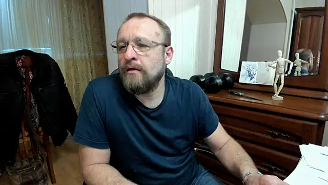 Snapshot of Grandor_M chatting on March 21, 2025, 2:29 pm Grandor M online show from March 21, 2025, 2:29 pm