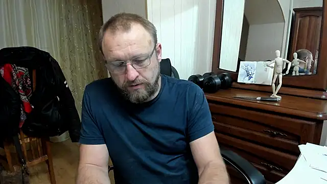 Snapshot of Grandor_M chatting on March 22, 2025, 4:04 pm Grandor M online show from March 22, 2025, 4:04 pm