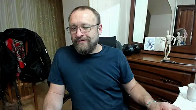 Snapshot of Grandor_M chatting on March 22, 2025, 7:09 pm Grandor M online show from March 22, 2025, 7:09 pm