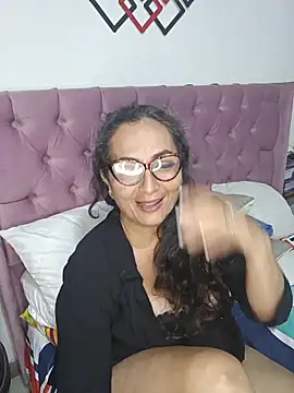 AlessandraLeroy online show from November 13, 2025, 2:54 am