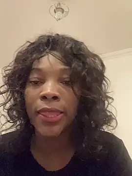 Nahomy gree online show from March 15, 2025, 3:40 am