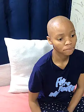 BondiBitch online show from November 2, 2025, 7:27 pm