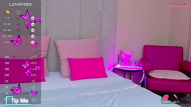 AmeliRoyse online show from October 12, 2025, 5:12 pm