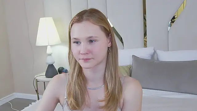 AmeliRoyse online show from April 23, 2026, 5:15 pm