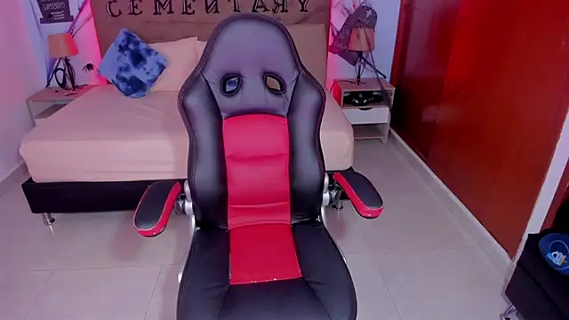 Snapshot of _Lilly_miller chatting on November 2, 2025, 8:44 pm Lilly miller online show from November 2, 2025, 8:44 pm