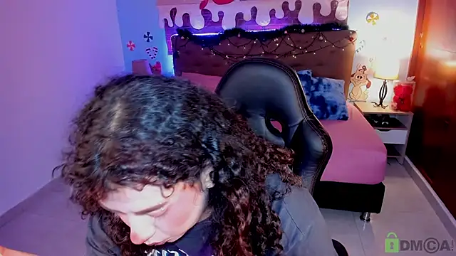 Snapshot of _Lilly_miller chatting on December 20, 2025, 7:54 pm Lilly miller online show from December 20, 2025, 7:54 pm