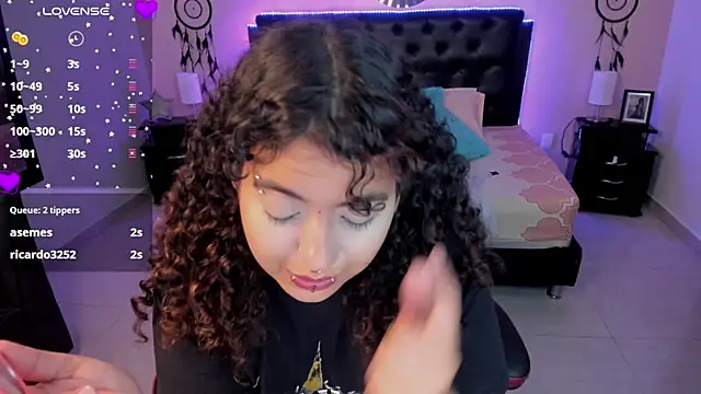 Snapshot of _Lilly_miller chatting on February 17, 2026, 7:09 pm Lilly miller online show from February 17, 2026, 7:09 pm