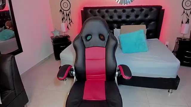 Snapshot of _Lilly_miller chatting on February 23, 2026, 6:00 am Lilly miller online show from February 23, 2026, 6:00 am