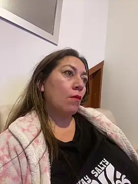 Luna-nevada online show from April 13, 2026, 2:06 am