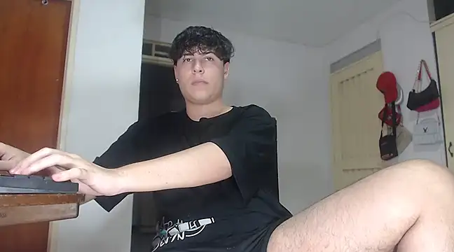 Snapshot of CrissConor chatting on March 16, 2025, 10:31 pm CrissConor online show from March 16, 2025, 10:31 pm