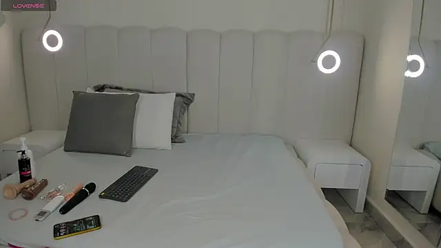 riri candy online show from October 15, 2025, 4:01 am