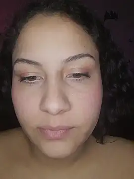 esmeralda jadees online show from March 12, 2025, 7:46 am