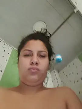 esmeralda jadees online show from March 17, 2025, 6:21 pm