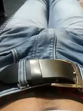 Villagecouple143 online show from March 6, 2025, 4:07 pm