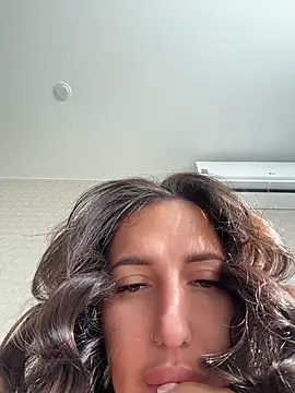AleksandraRich online show from August 10, 2026, 1:09 am