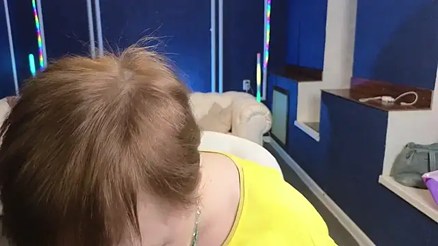 Snapshot of Kira_Kenet chatting on March 11, 2025, 9:04 pm Kira Kenet online show from March 11, 2025, 9:04 pm