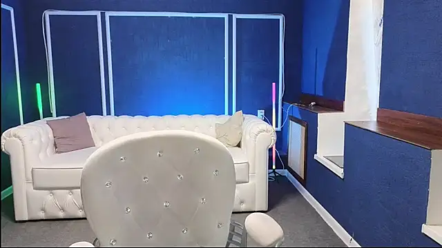 Snapshot of Kira_Kenet chatting on March 19, 2025, 7:51 am Kira Kenet online show from March 19, 2025, 7:51 am