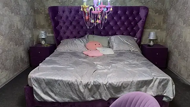 Snapshot of Kira_Kenet chatting on March 20, 2025, 2:32 pm Kira Kenet online show from March 20, 2025, 2:32 pm